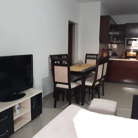 Alex Apartment *